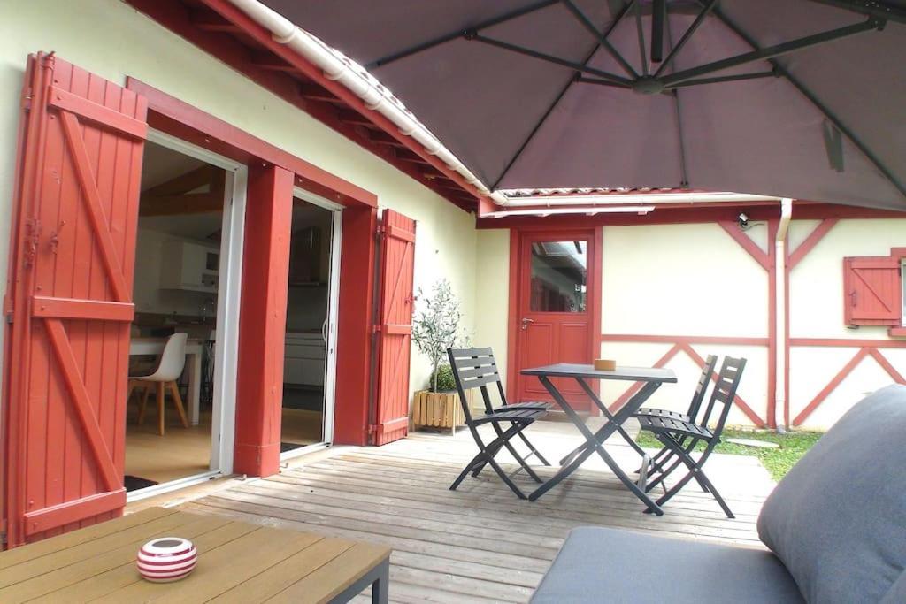 Maison Esprit Des Lois La Brede エクステリア 写真