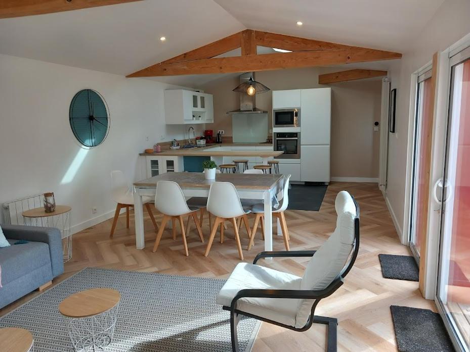 Maison Esprit Des Lois La Brede エクステリア 写真